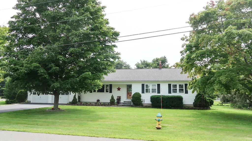 7 Penny Lane Waterville ME 04901