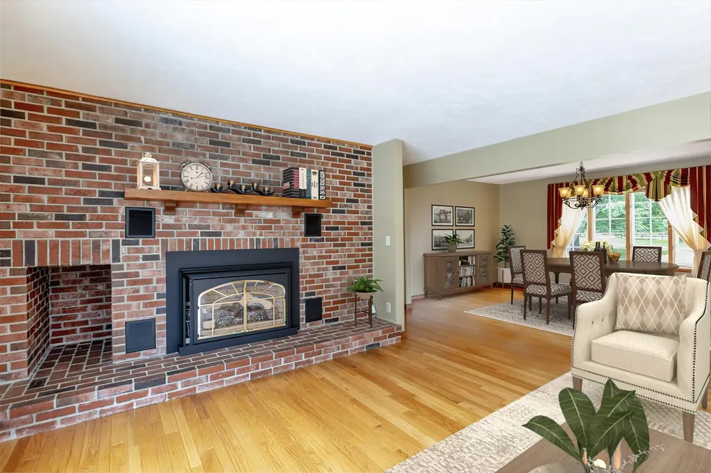 24 Amberley Way Auburn ME 04210