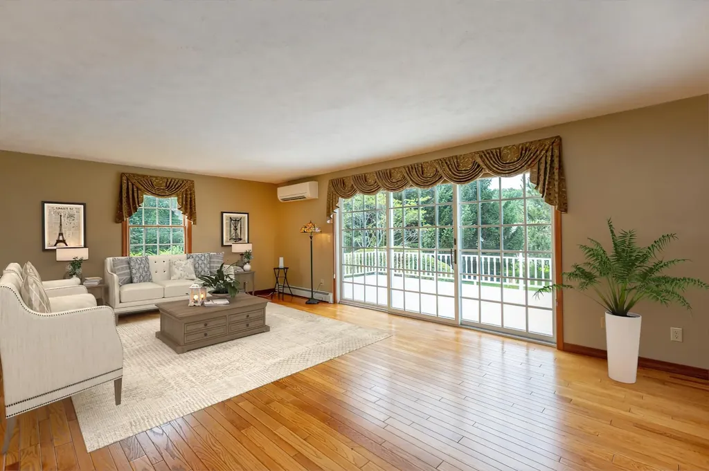 24 Amberley Way Auburn ME 04210