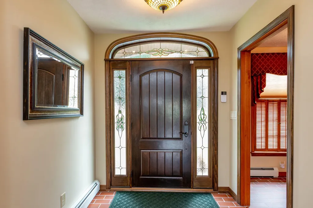 24 Amberley Way Auburn ME 04210