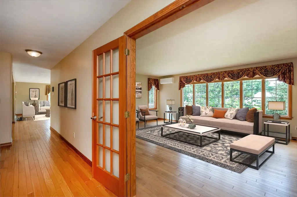 24 Amberley Way Auburn ME 04210