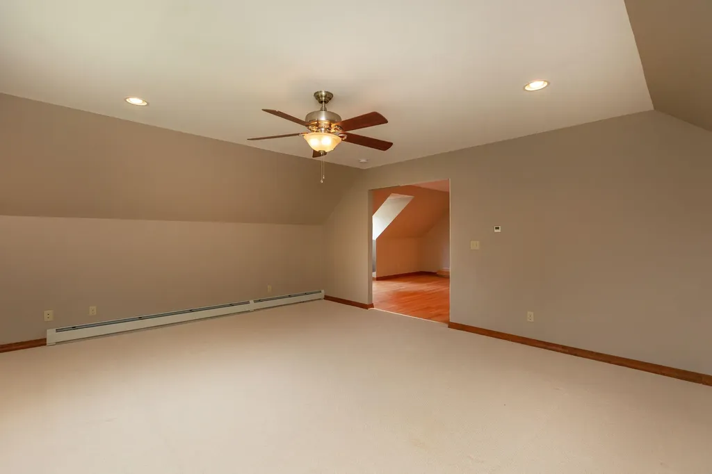 24 Amberley Way Auburn ME 04210