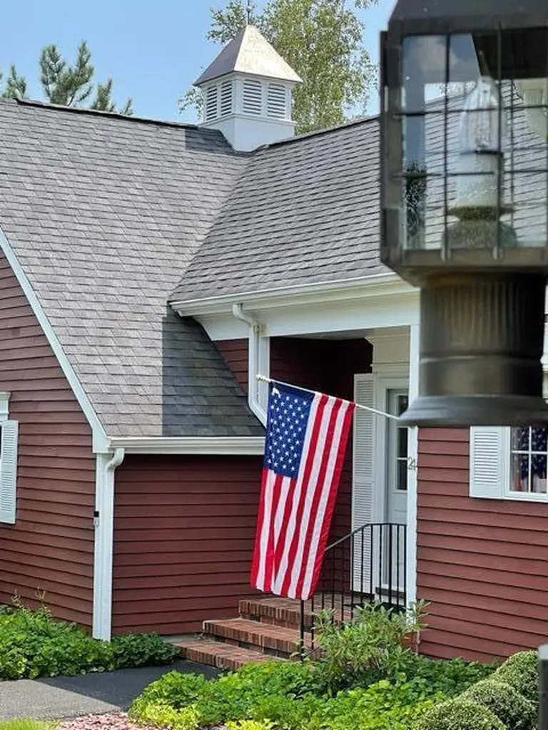 24 Amberley Way Auburn ME 04210
