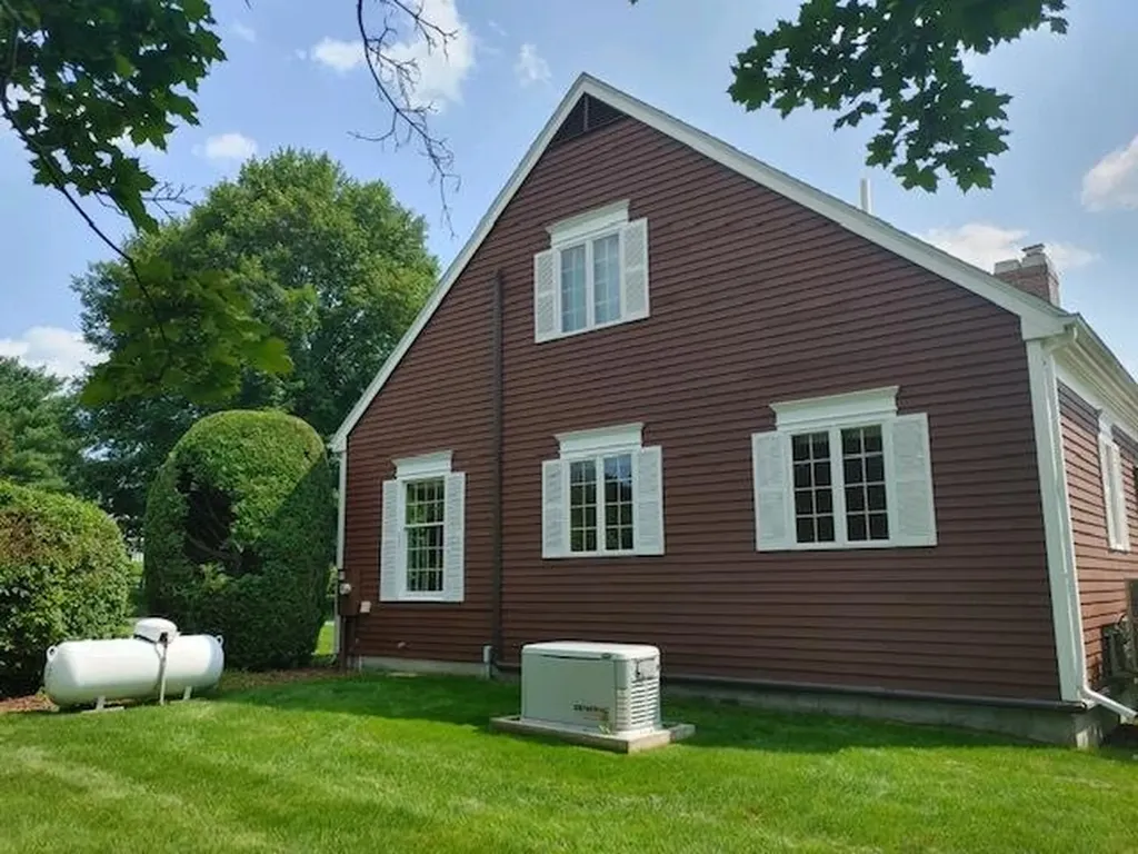 24 Amberley Way Auburn ME 04210