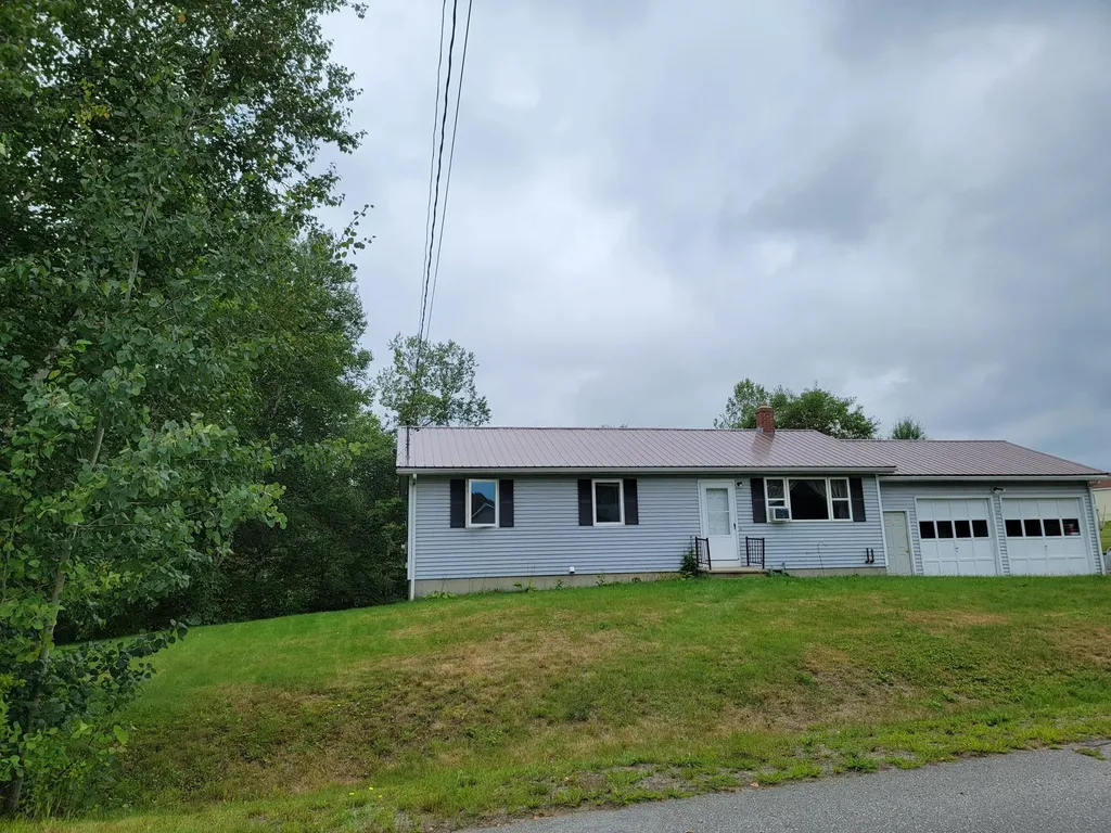 128 Meadow Lane Farmington ME 04938