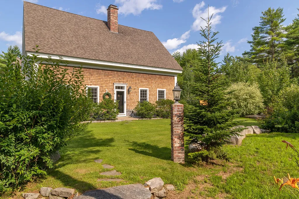 43 Crowley Road Lincolnville ME 04849