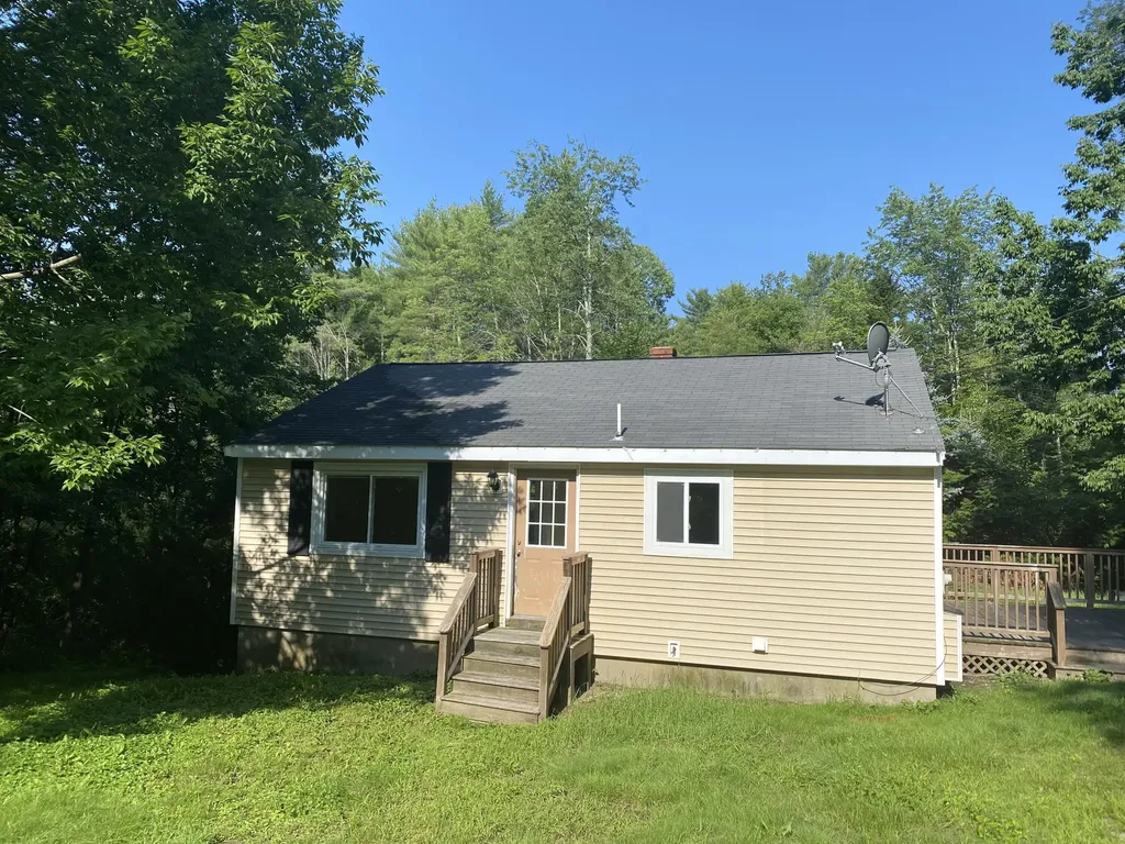 138 W Gray Road Gray ME 04039