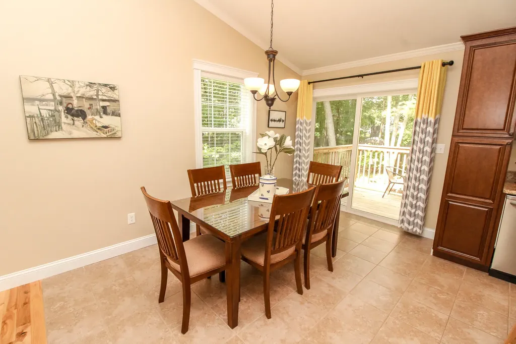 9 Sunrise Lane Hampden ME 04444