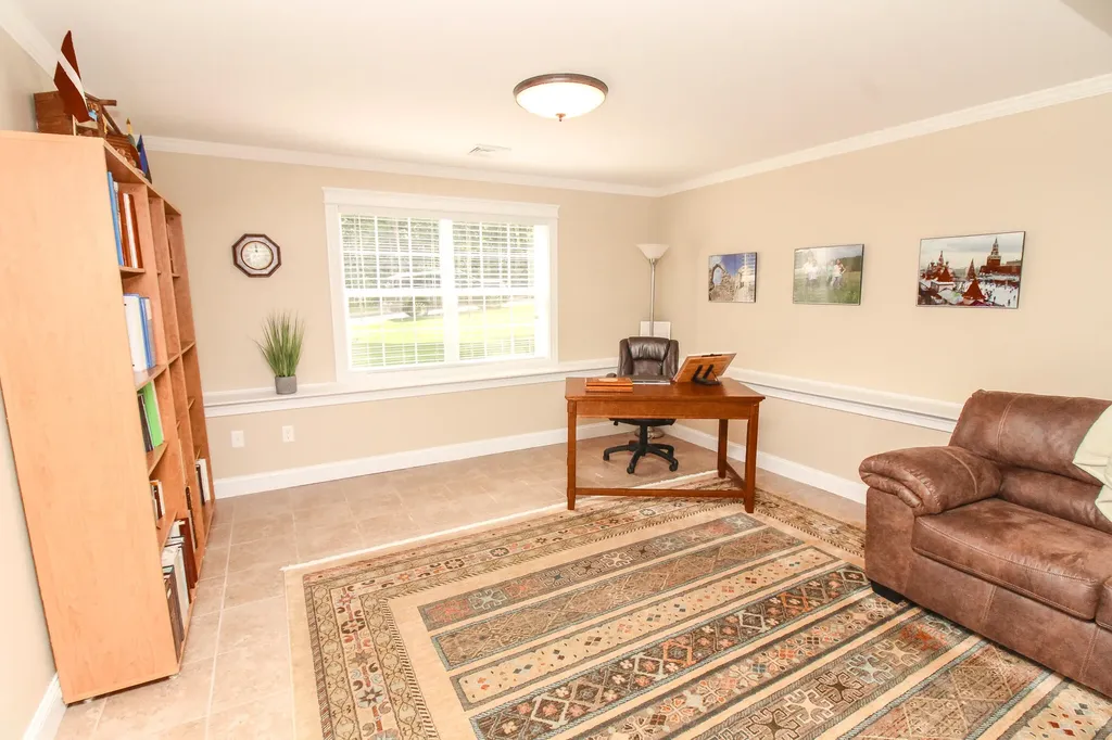 9 Sunrise Lane Hampden ME 04444