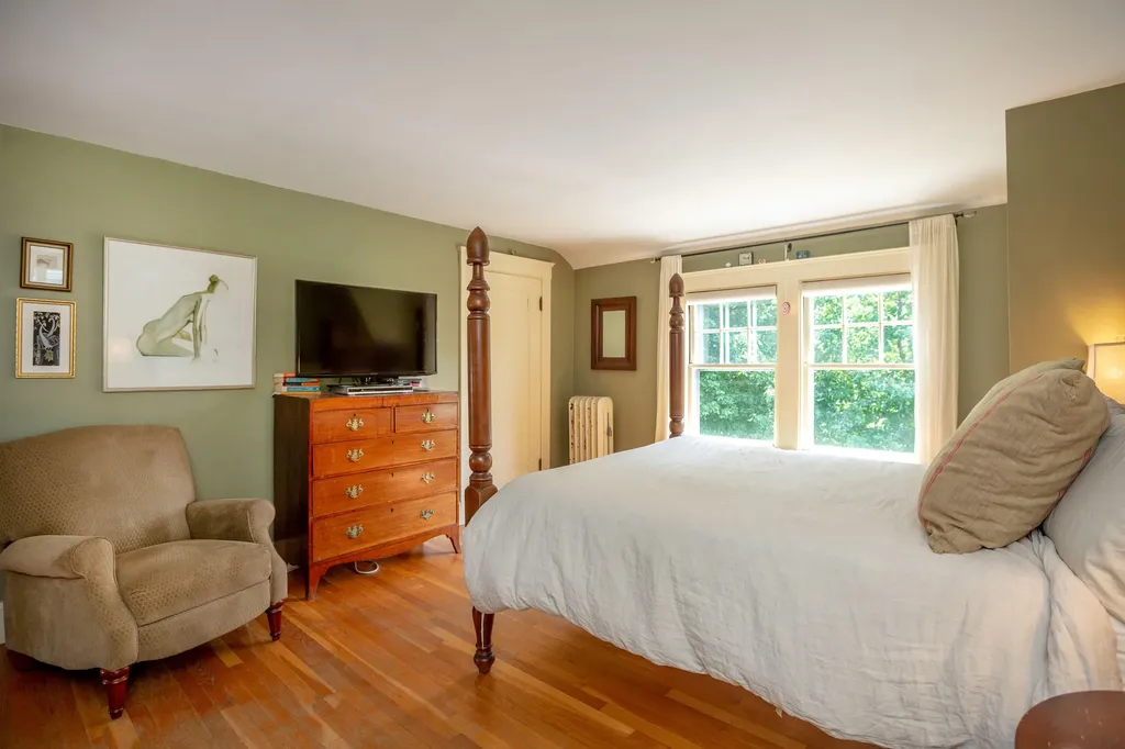 11 Kenwood Street Portland ME 04102