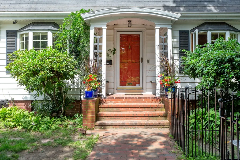 11 Kenwood Street Portland ME 04102