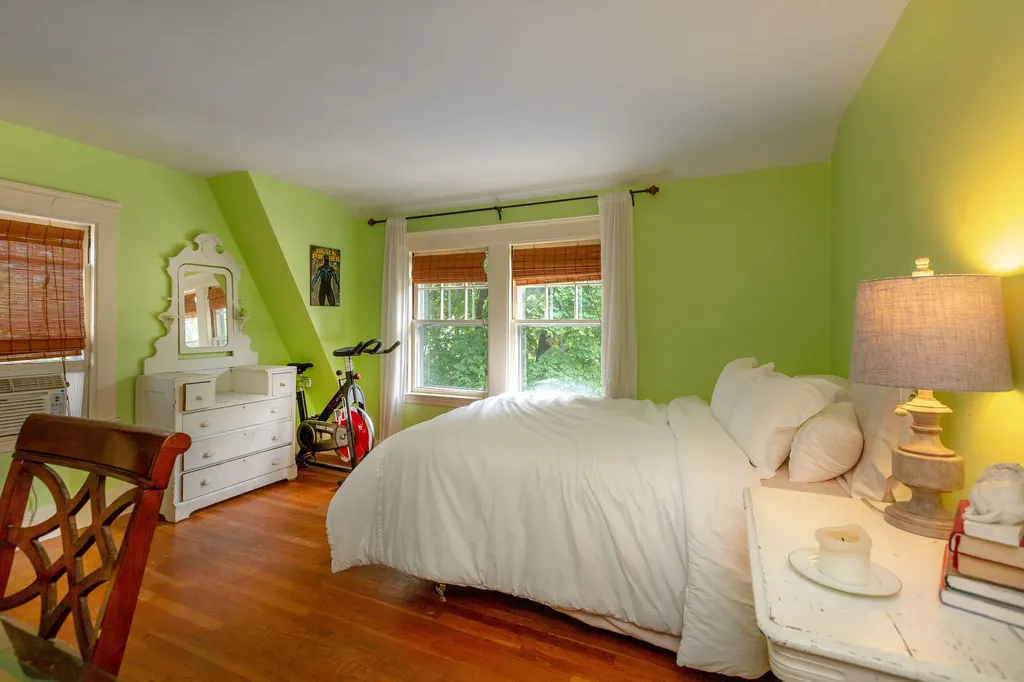 11 Kenwood Street Portland ME 04102