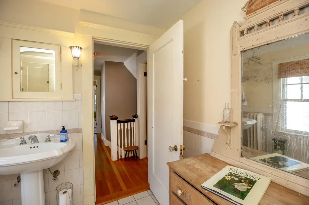 11 Kenwood Street Portland ME 04102