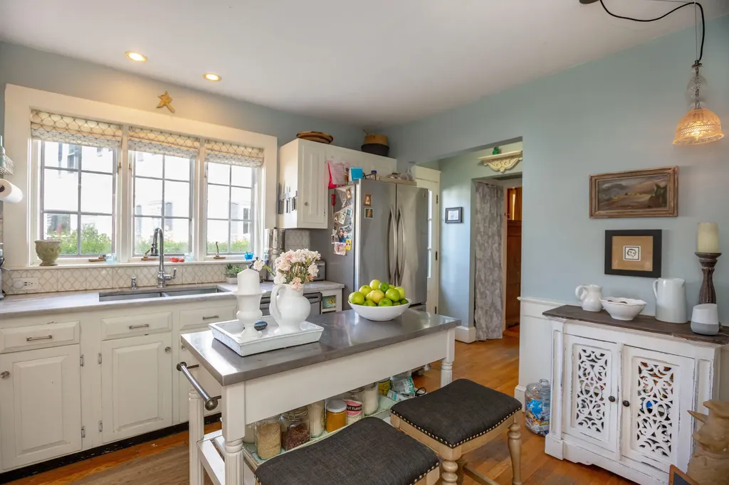 11 Kenwood Street Portland ME 04102