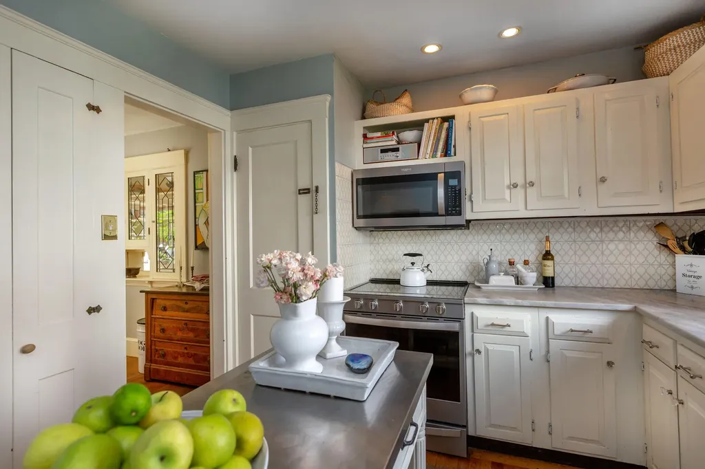 11 Kenwood Street Portland ME 04102