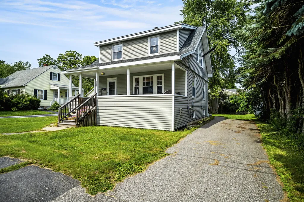 127 Myrtle Street Westbrook ME 04092