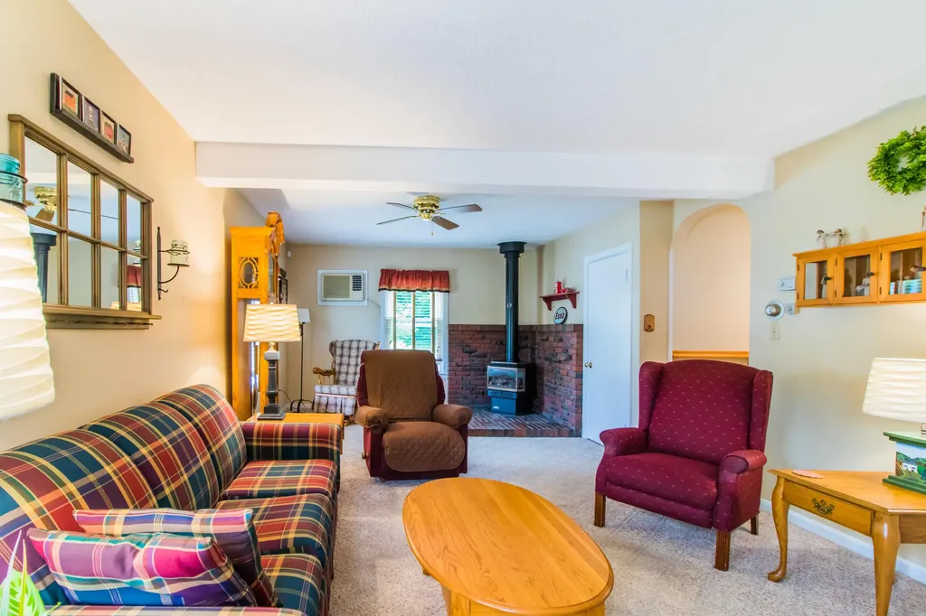 51 Boston Avenue Lewiston ME 04240