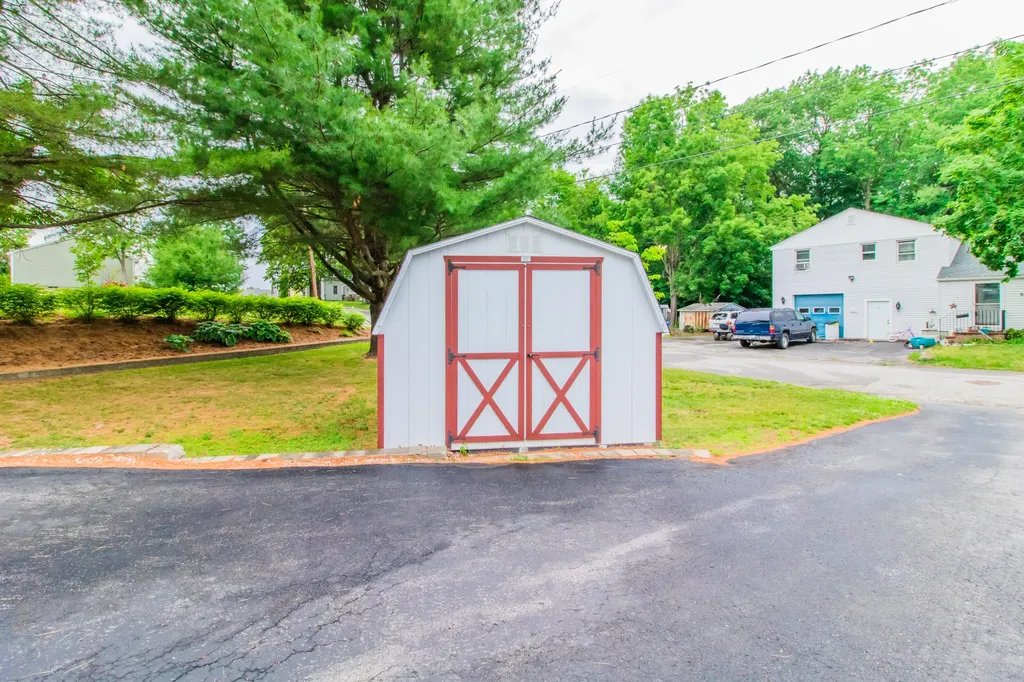51 Boston Avenue Lewiston ME 04240