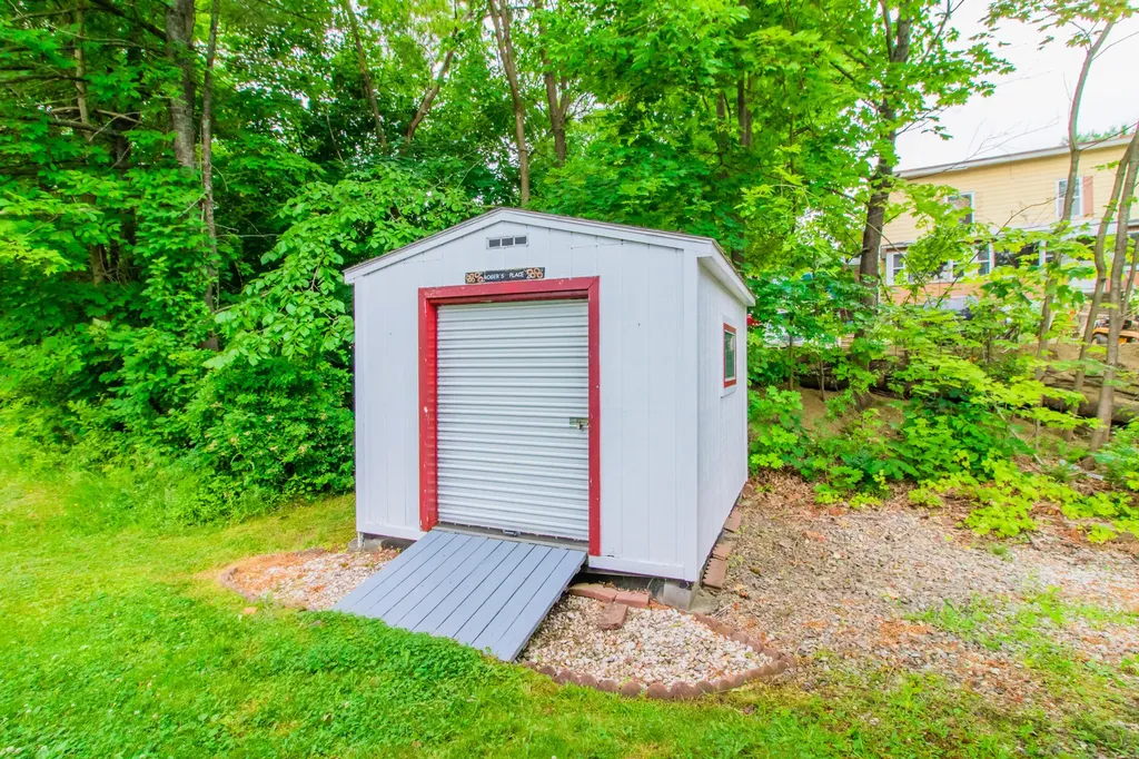 51 Boston Avenue Lewiston ME 04240