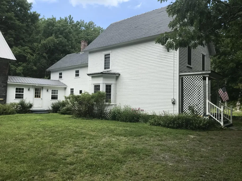 8 Monson Junction Lane Abbot ME 04406