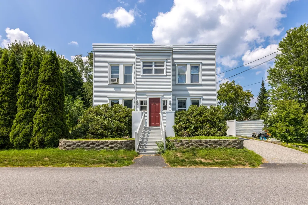 26 Moody Street Lewiston ME 04240