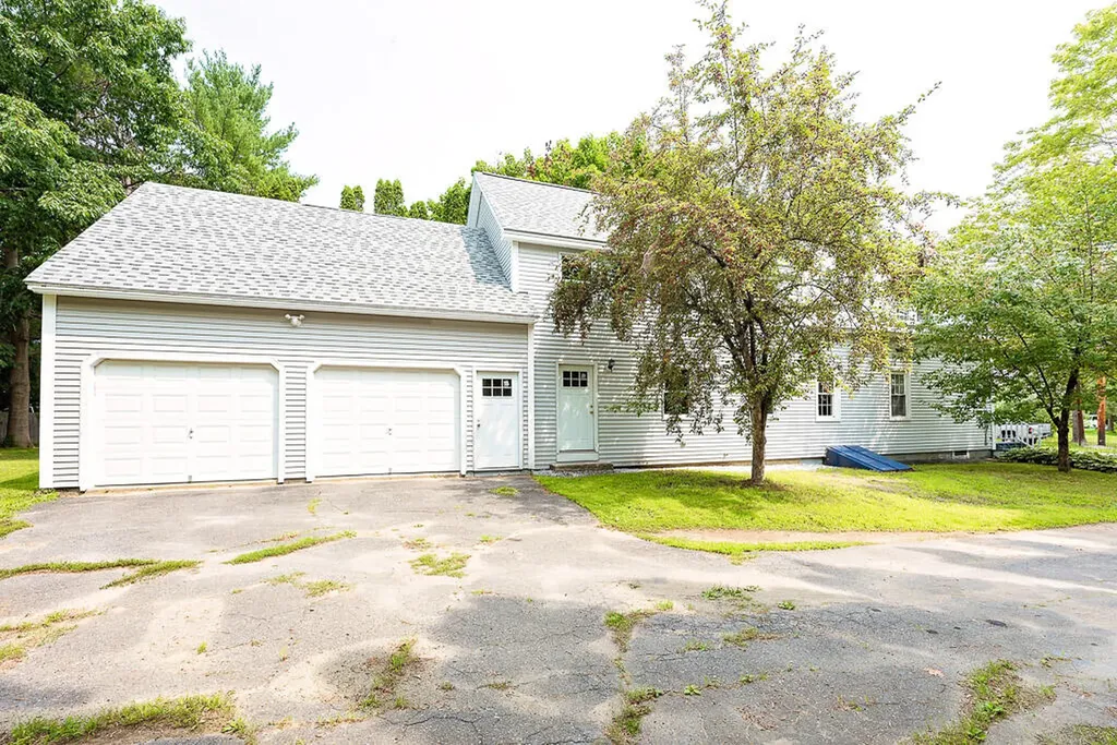 79 Main Street Skowhegan ME 04976