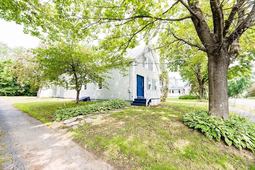79 Main Street Skowhegan ME 04976