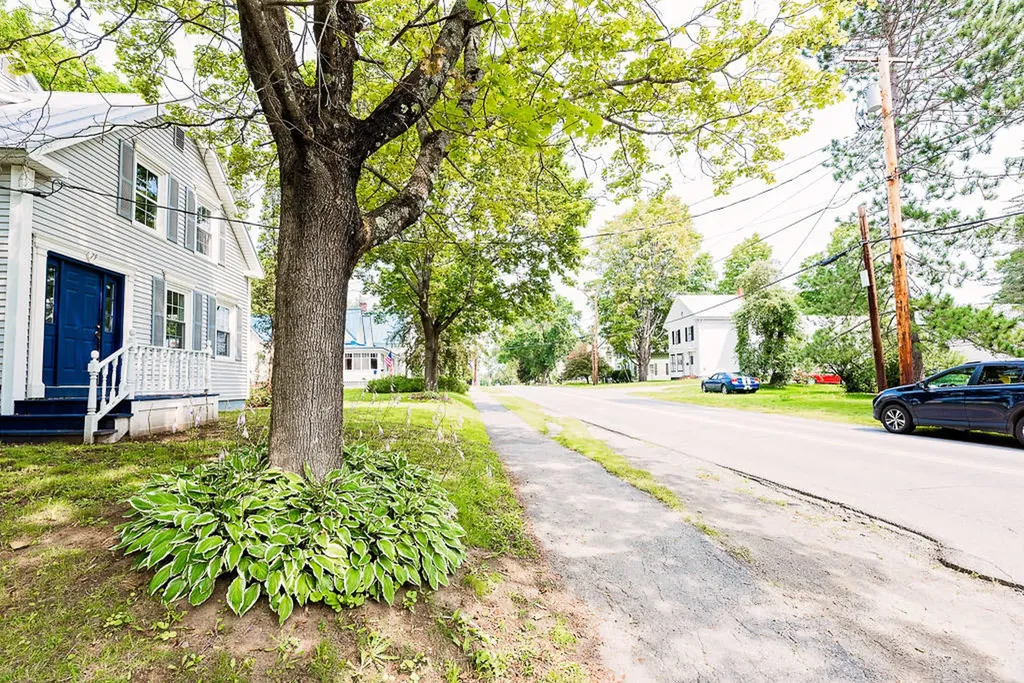 79 Main Street Skowhegan ME 04976