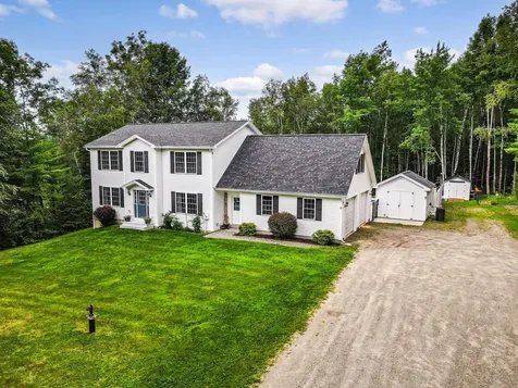 29 Rowe Lane Oakland ME 04963