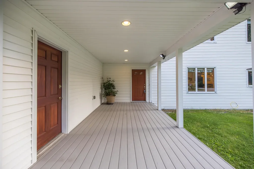 641 N Auburn Road Auburn ME 04210