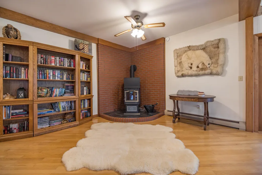 641 N Auburn Road Auburn ME 04210