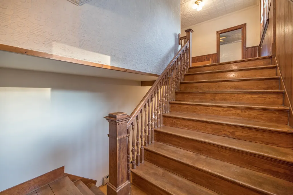 641 N Auburn Road Auburn ME 04210