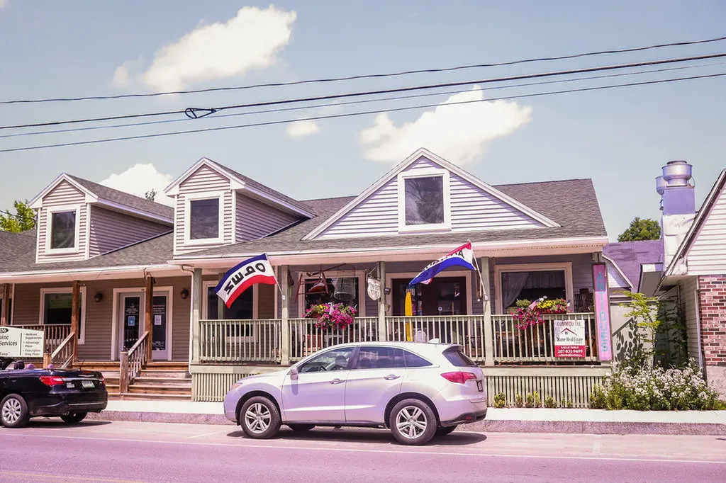 158 Main Street Bridgton ME 04009