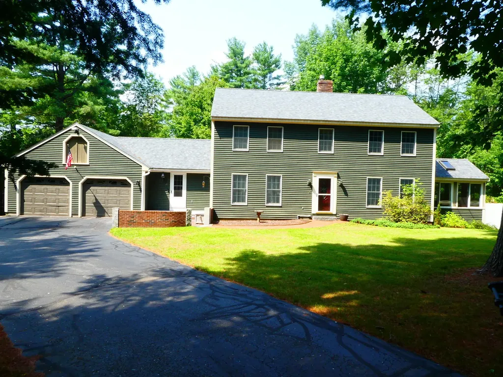 16 Beatrice Drive Gorham ME 04038
