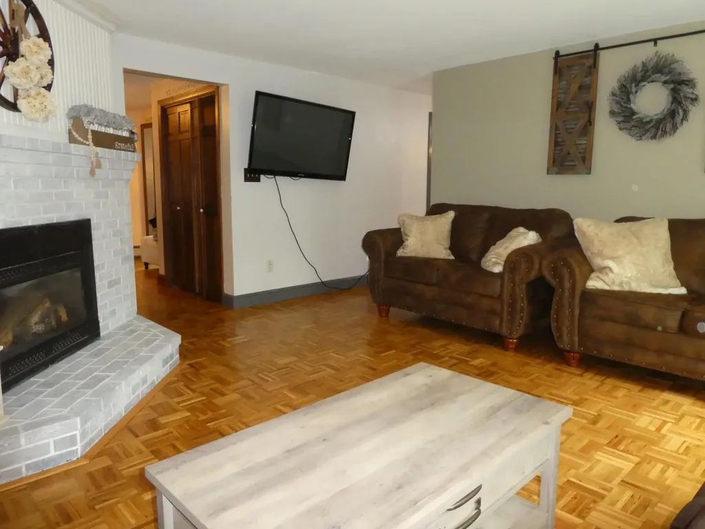 16 Beatrice Drive Gorham ME 04038