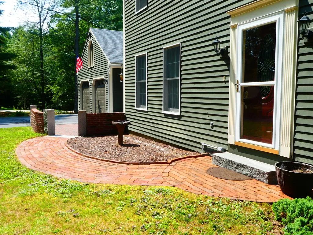 16 Beatrice Drive Gorham ME 04038
