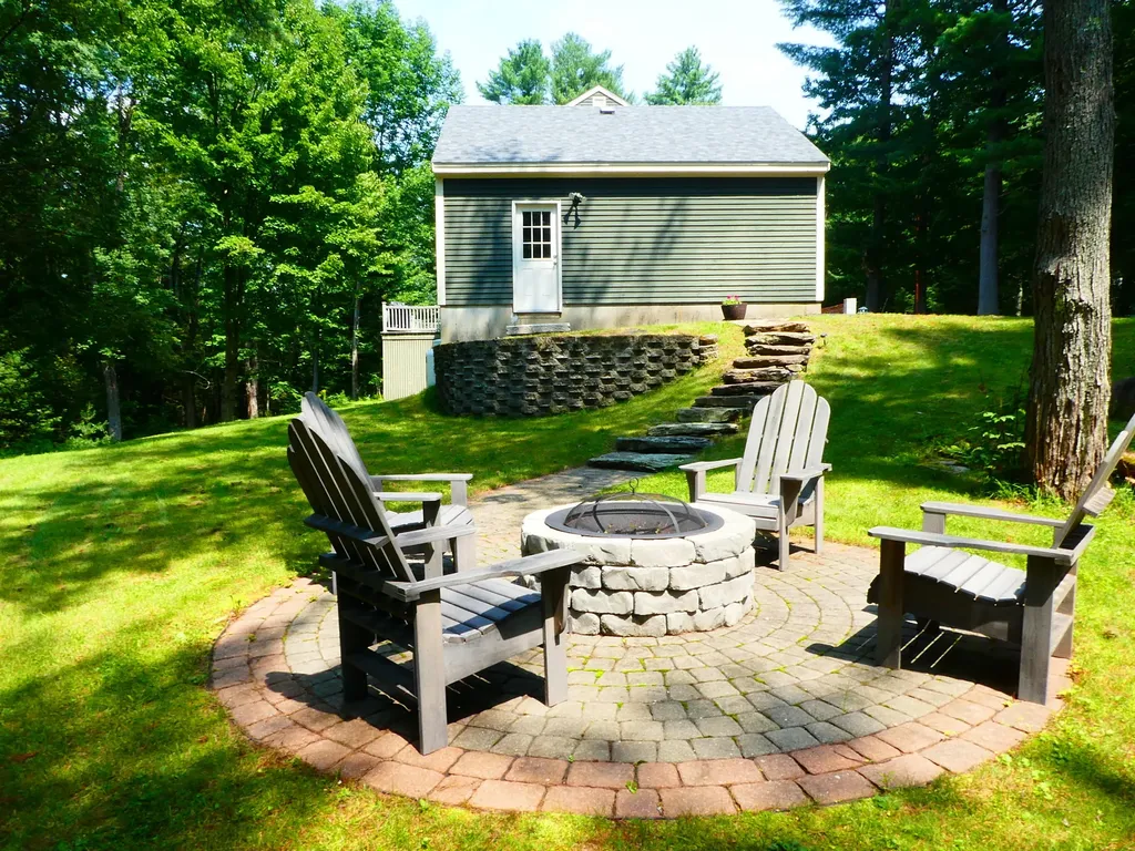 16 Beatrice Drive Gorham ME 04038