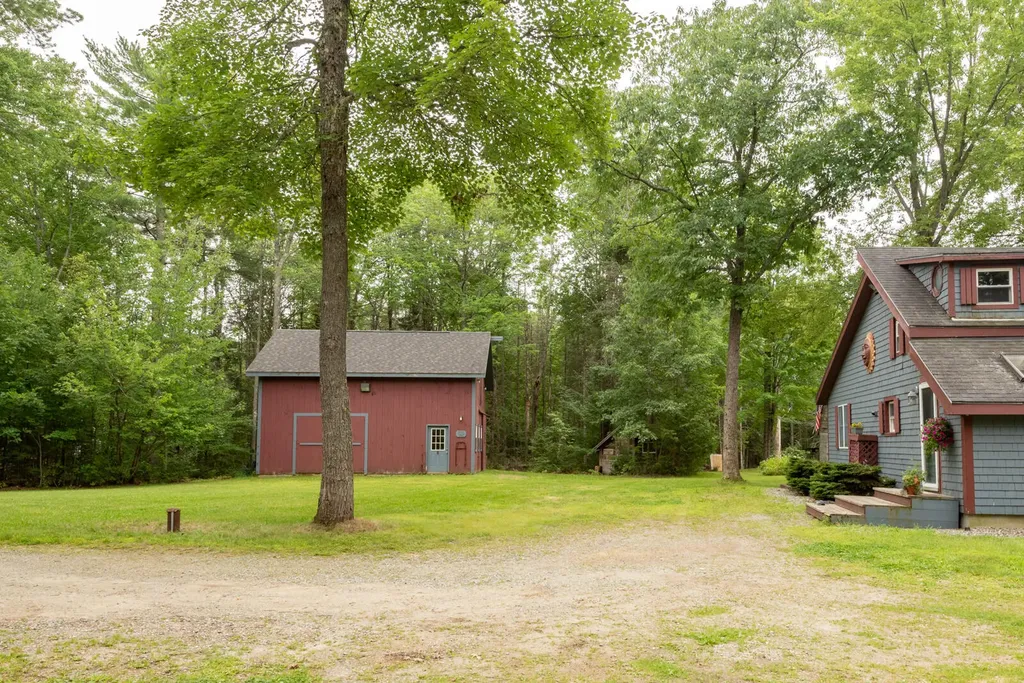 135 Knowles Road Belgrade ME 04917
