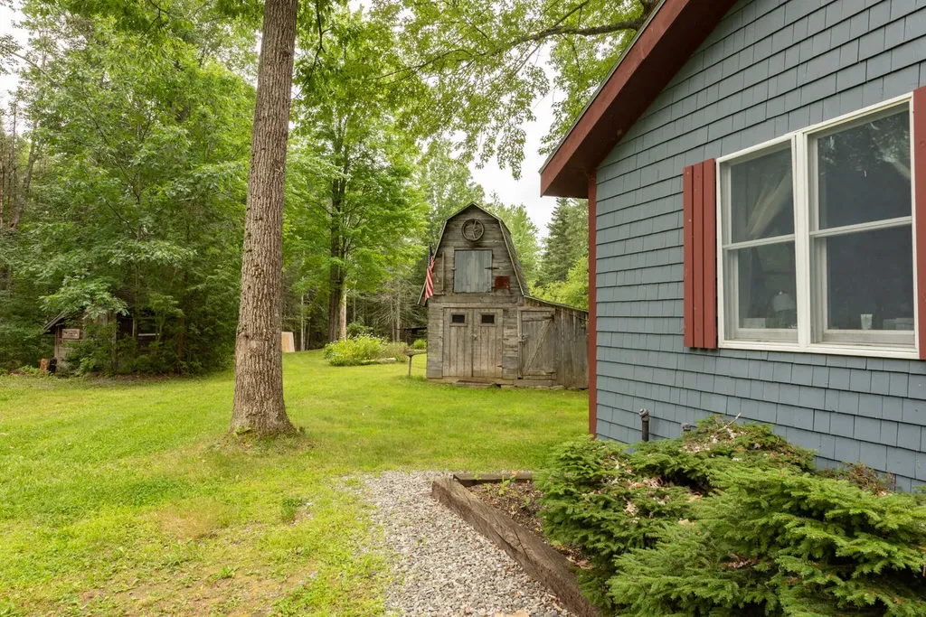 135 Knowles Road Belgrade ME 04917