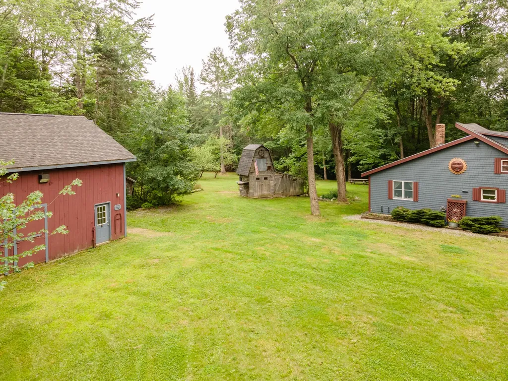 135 Knowles Road Belgrade ME 04917
