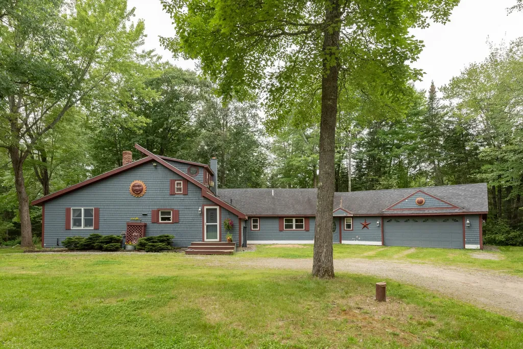 135 Knowles Road Belgrade ME 04917