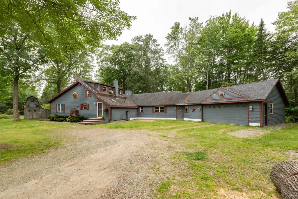 135 Knowles Road Belgrade ME 04917
