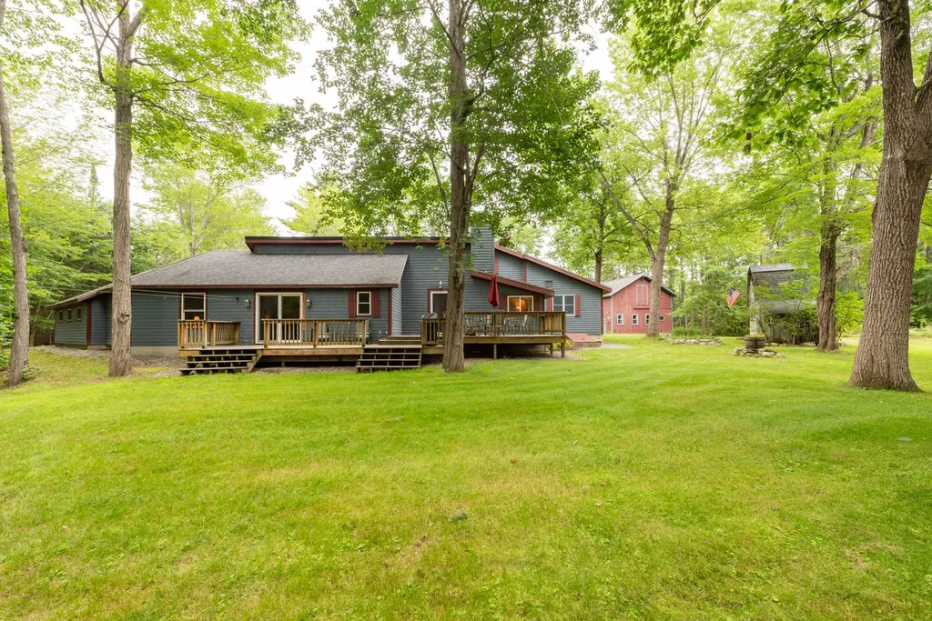 135 Knowles Road Belgrade ME 04917