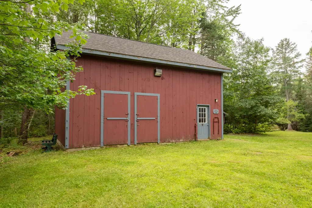 135 Knowles Road Belgrade ME 04917