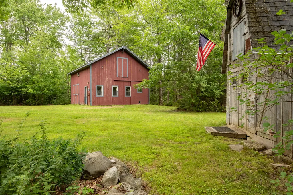 135 Knowles Road Belgrade ME 04917