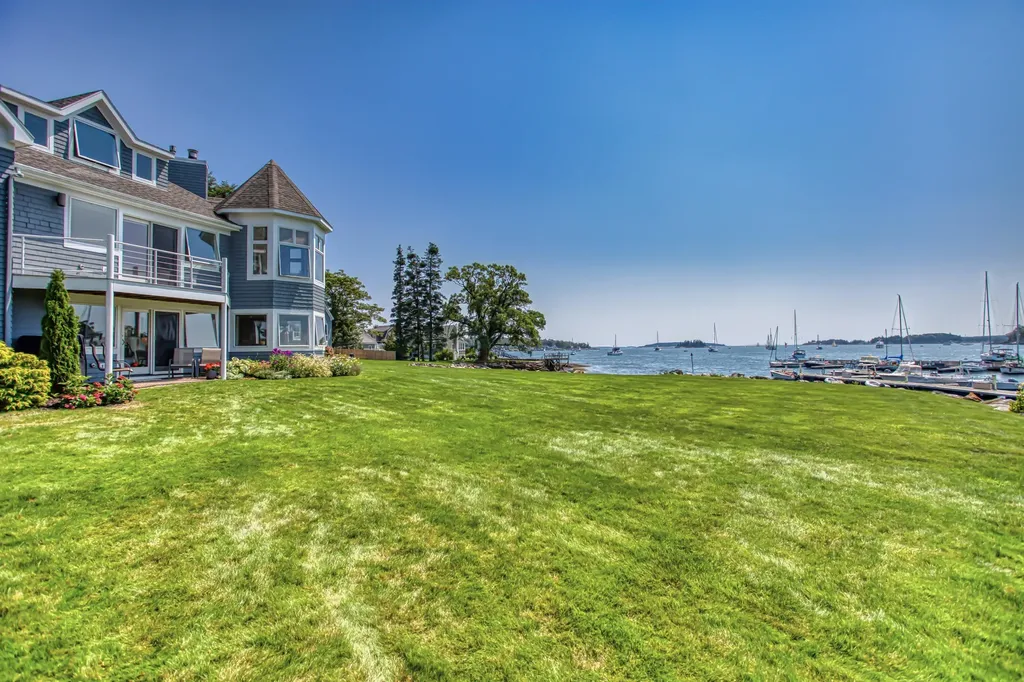 64 Mcfarland Point Drive Boothbay Harbor ME 04538