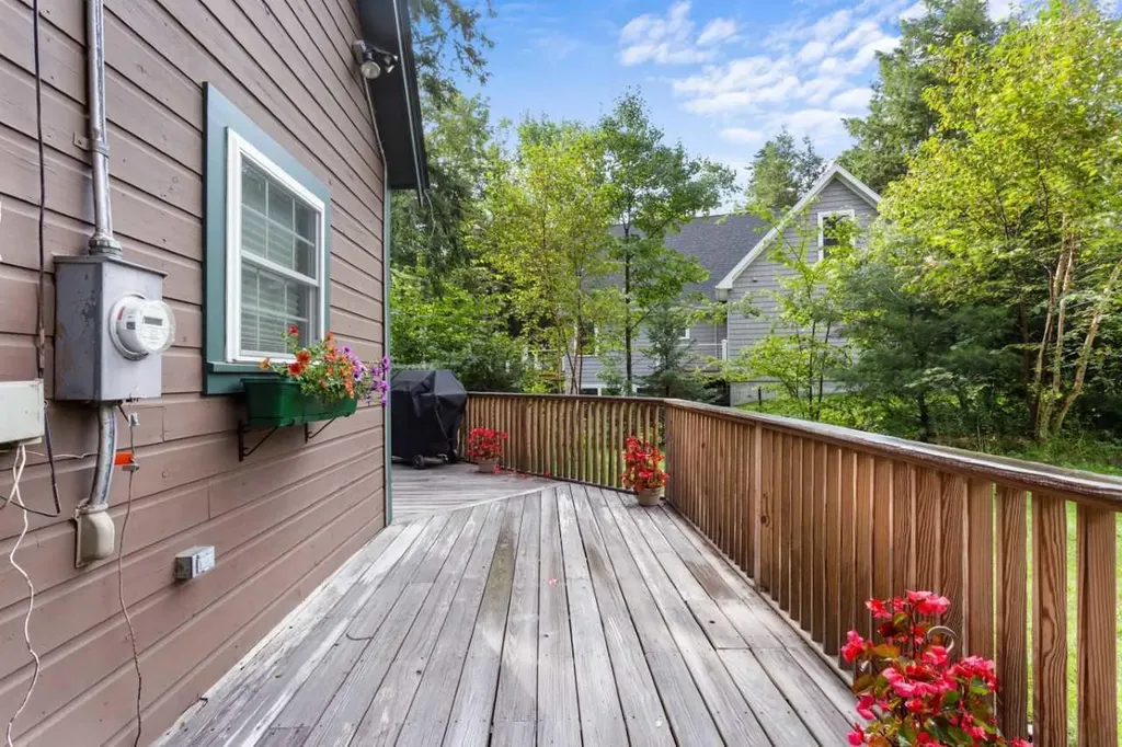 649 Nicolin Road Ellsworth ME 04605