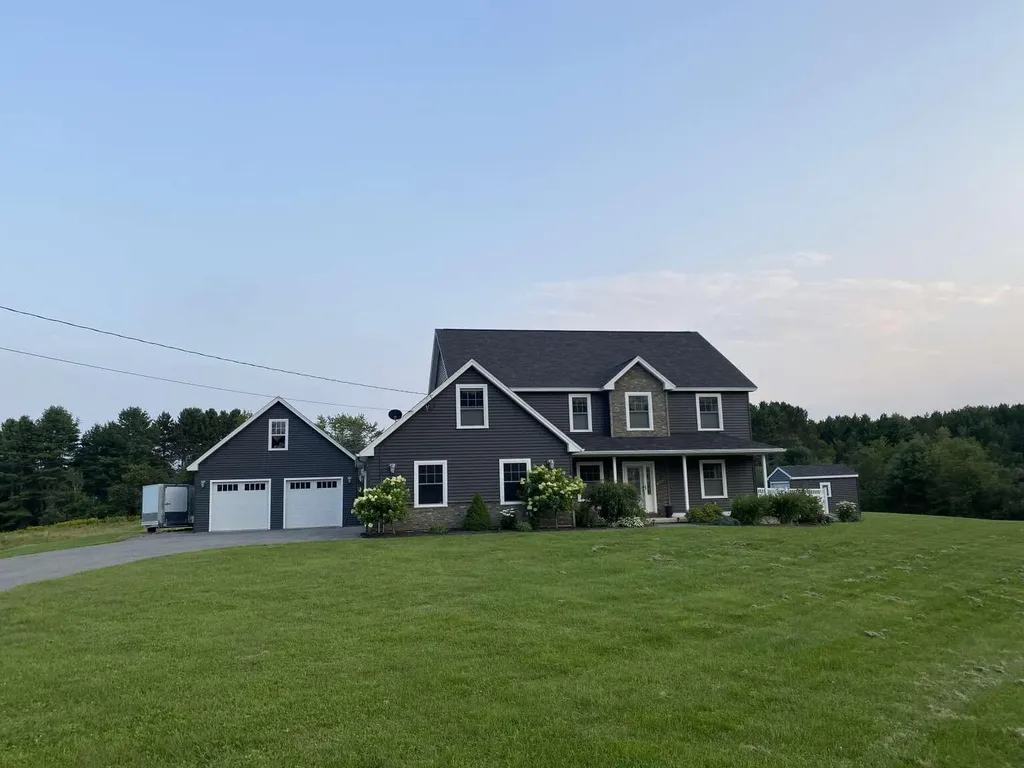 29 Foster Avenue Hampden ME 04444