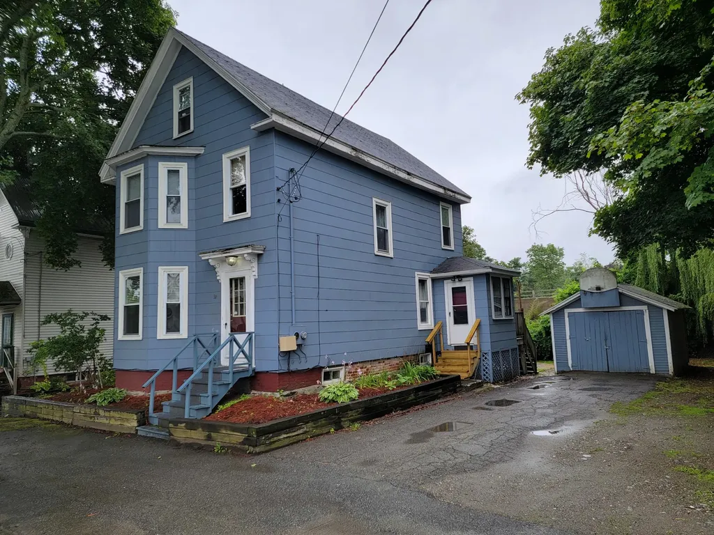 38 Catell Street Bangor ME 04401