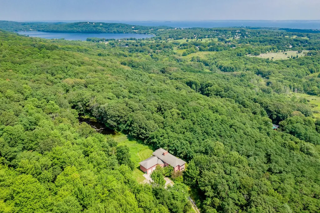 185 W Meadow Road Rockland ME 04841